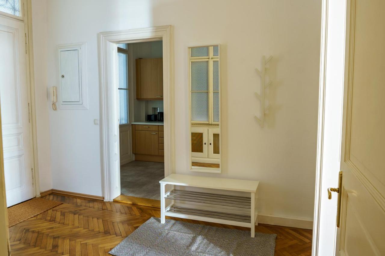 Living - Gumpendorfer Straße